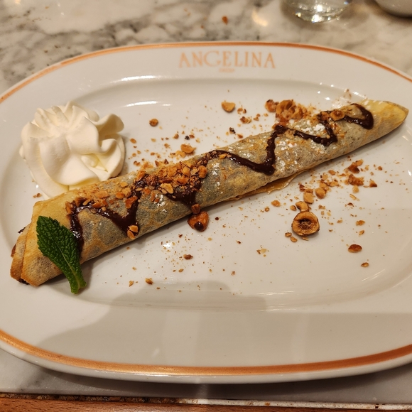 Meet your Posher, Posh - Picture 3 of 3